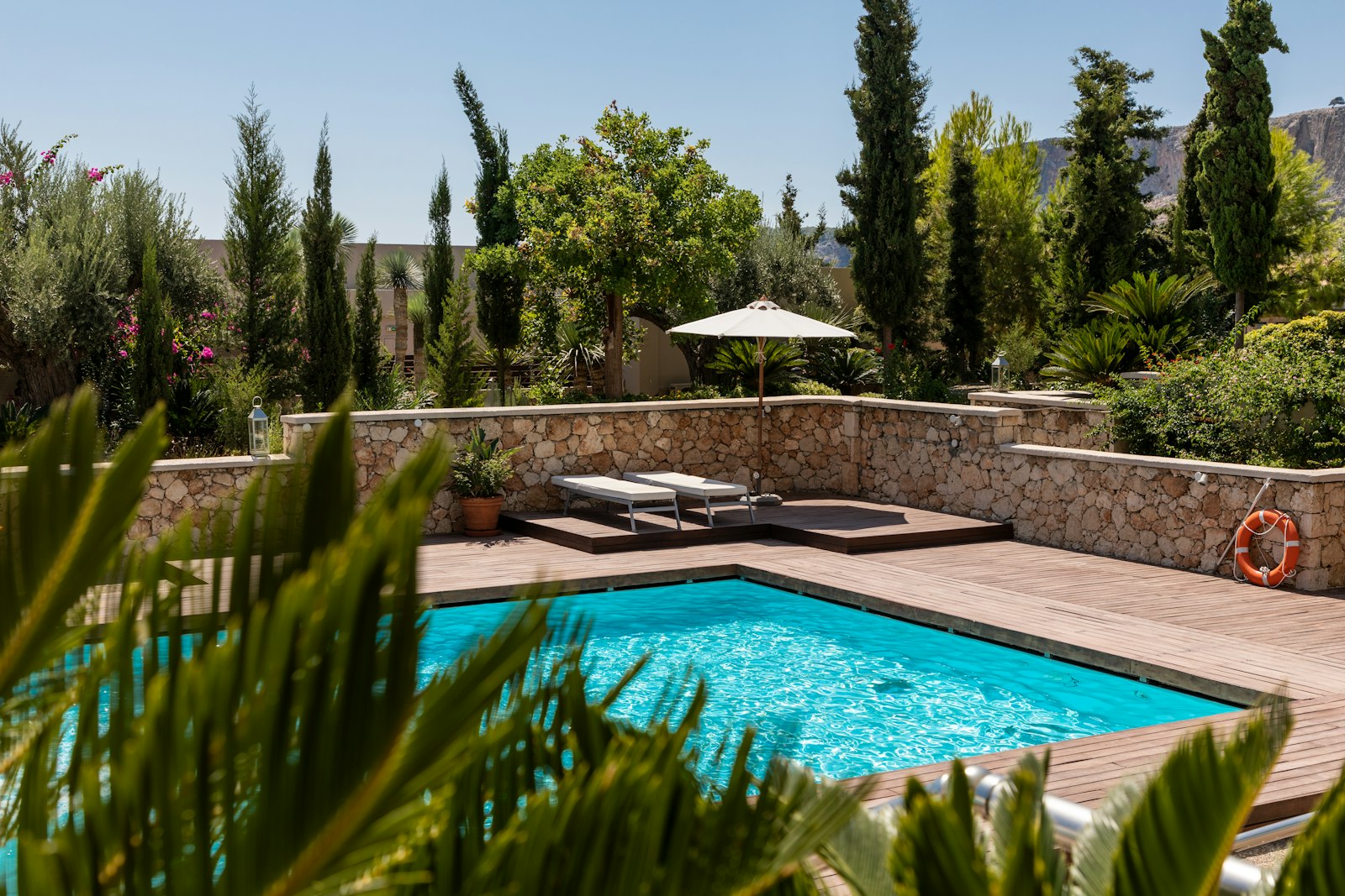 Pool Builder in Fresno — D1 Custom Pools N Spa's